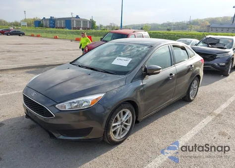2017 Ford Focus Se z USA, uszkodzony, nr VIN 1FADP3F21HL228709
